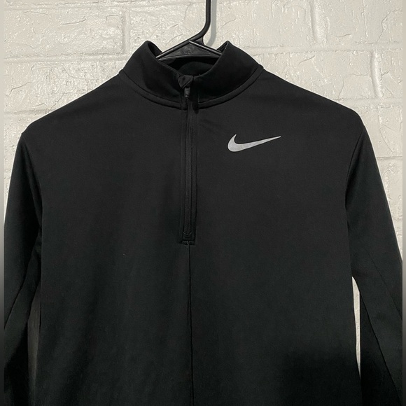 Nike Dri-Fit 1/2 Zip Workout Long Sleeve Top - Picture 5 of 13